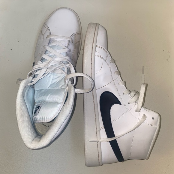 Nike Court Royale 2 Mid. - Picture 3 of 5